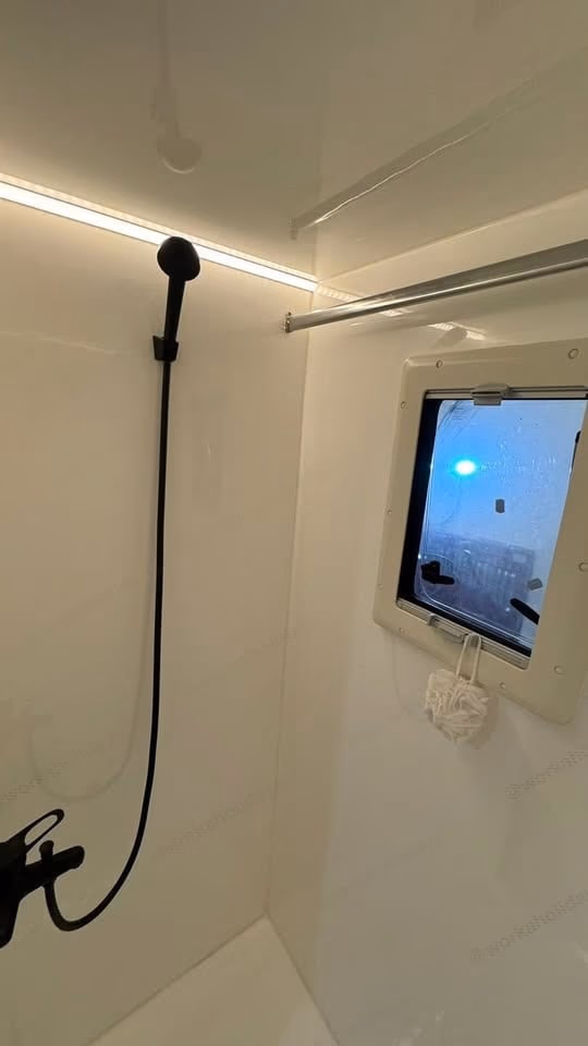 Baño · ducha independiente